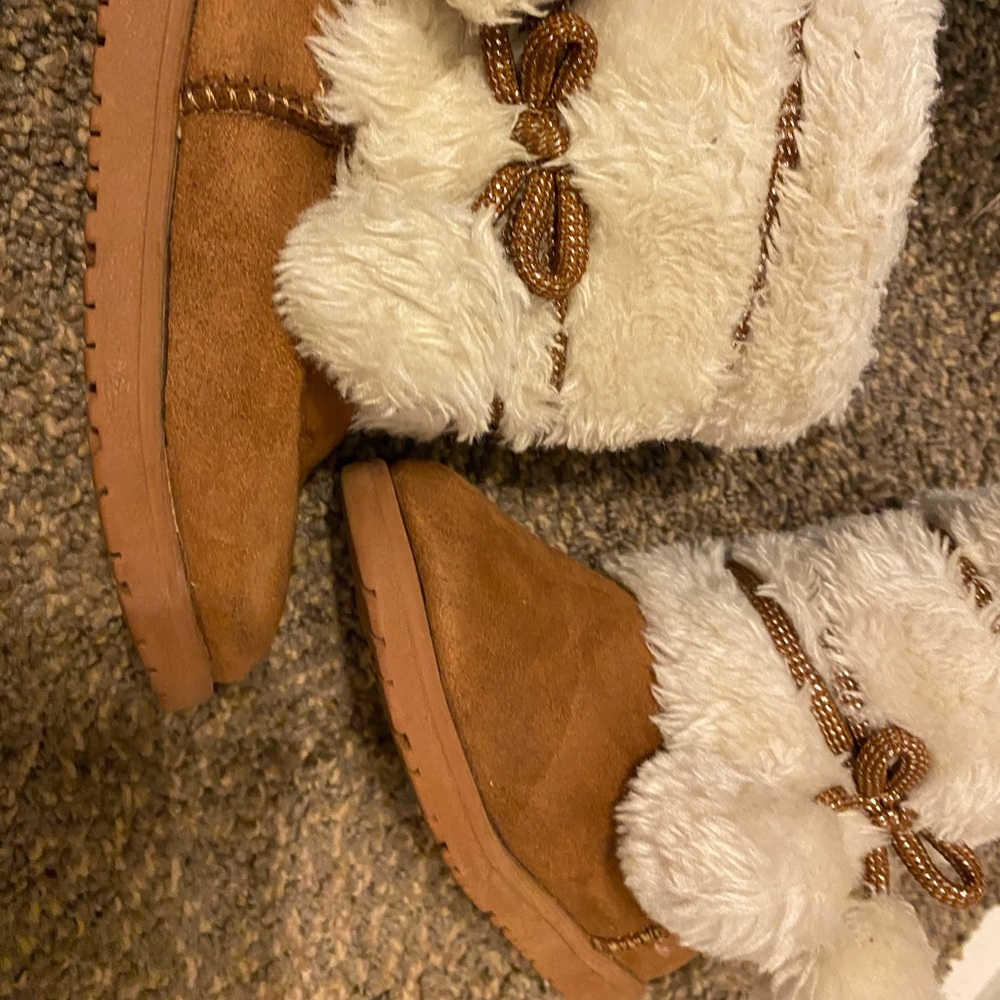 Super Cute 8C BOOTS